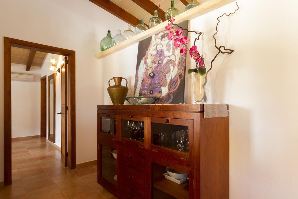 Angeles Villa *